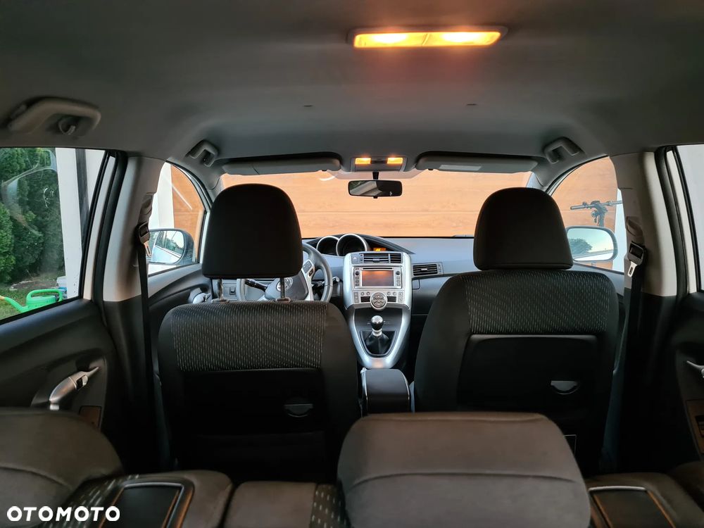 Toyota Verso 1.8 Premium EU5 - 9