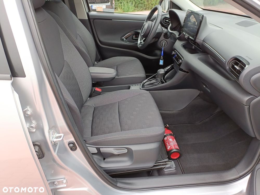 Toyota Yaris Hybrid 1.5 Style - 13