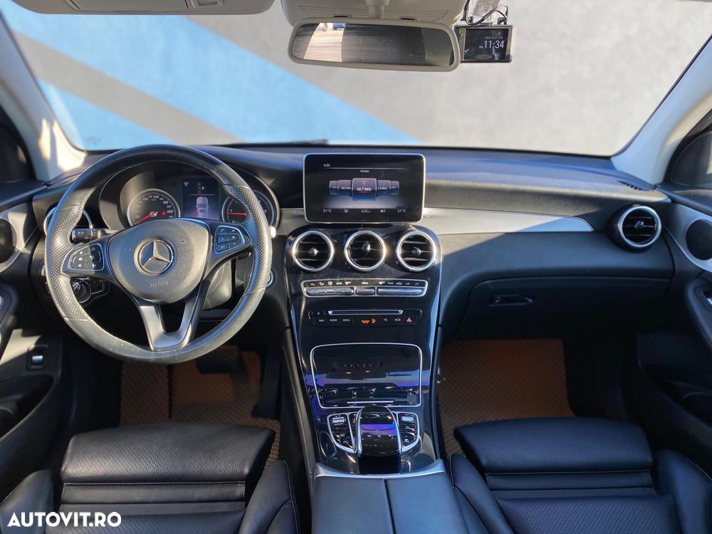 Mercedes-Benz GLC 250 d 4MATIC 9G-TRONIC Exclusive - 3