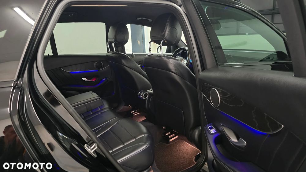 Mercedes-Benz GLC 300 de 4Matic 9G-TRONIC AMG Line Plus - 15