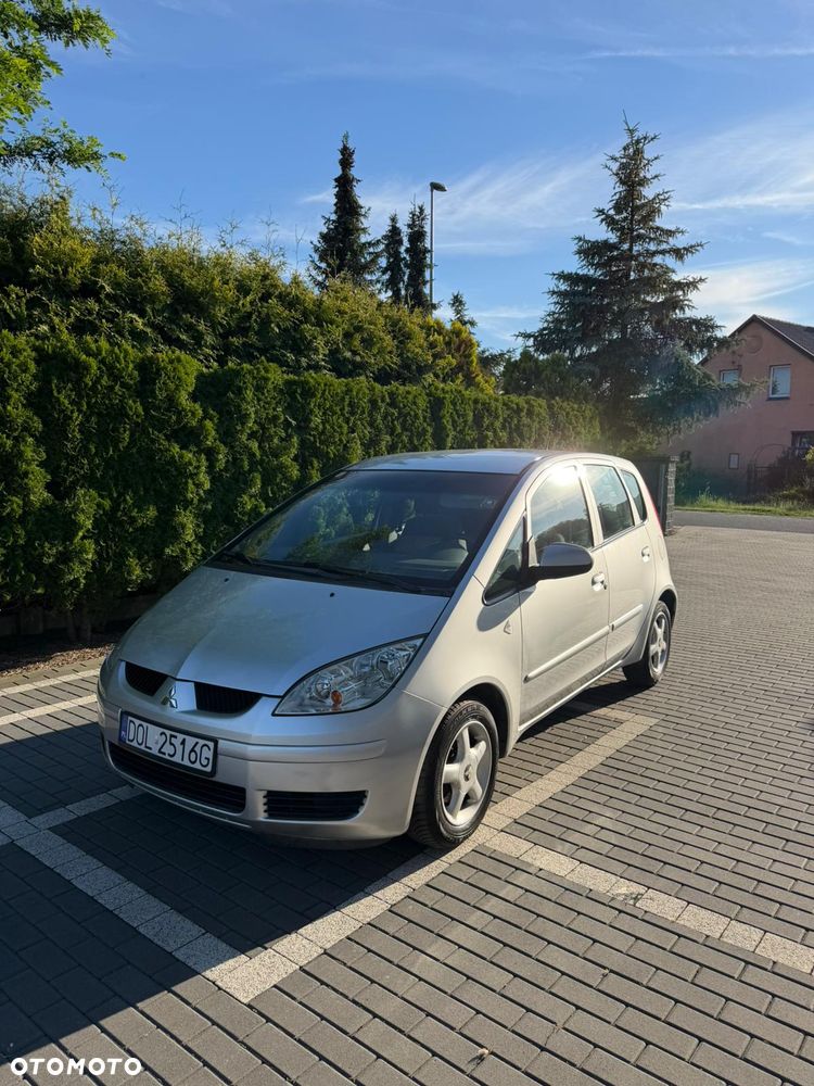 Mitsubishi Colt 1.1 Inform - 1