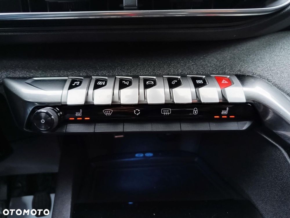 Peugeot 3008 1.2 PureTech Allure S&S - 30