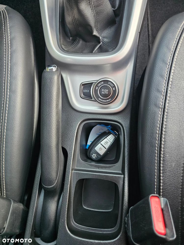 Suzuki Vitara 1.6 (4x4) Allgrip Comfort+ - 16