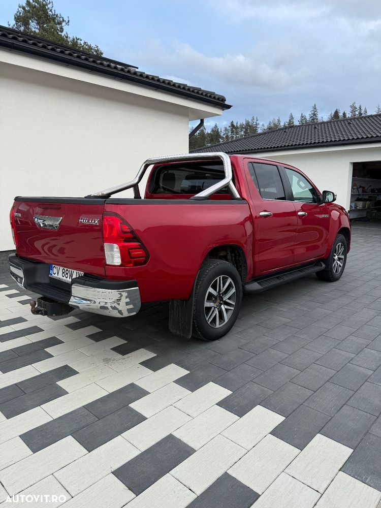 Toyota Hilux - 3