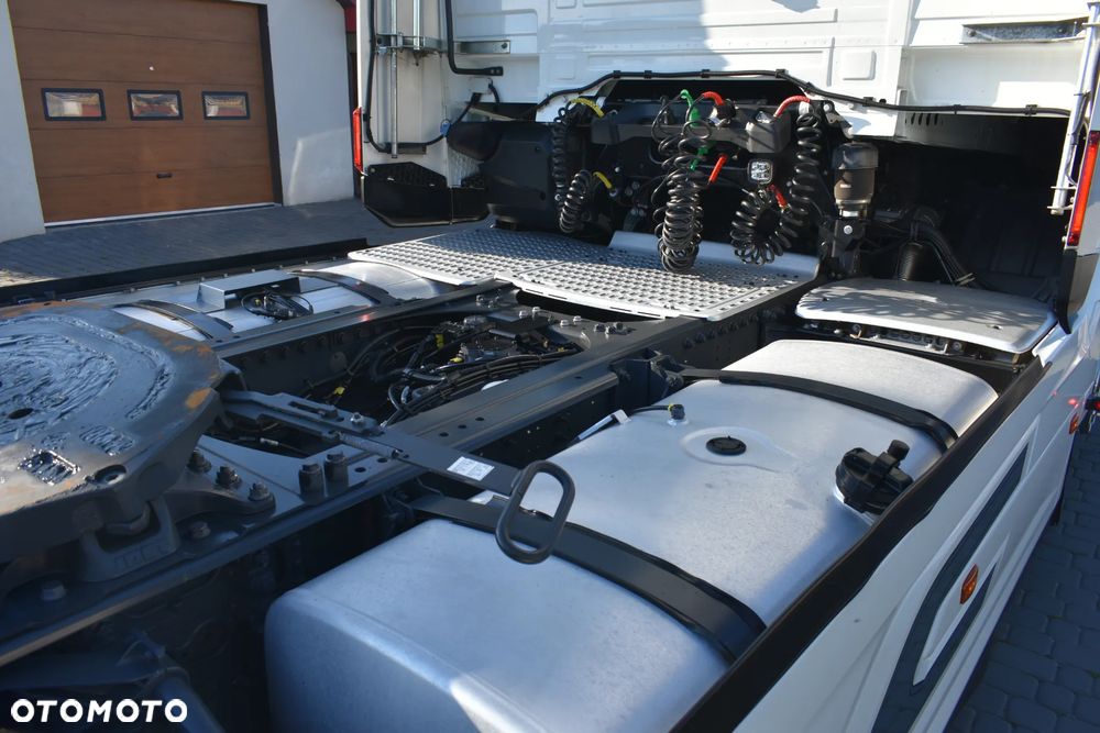DAF XG480 //KLIMA POSTOJOWA X2 // ACC // PCC // ZABUDOWY // FULL LED // 2X FOTEL PNEUMATYCZNY // PREMIUM DAF AUDIO // - 17