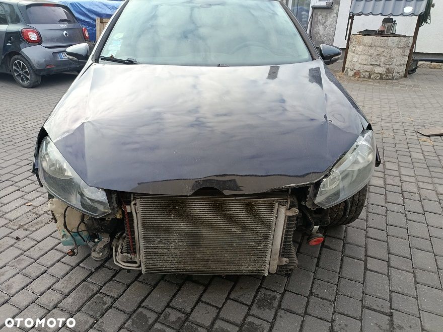 Volkswagen Golf - 5