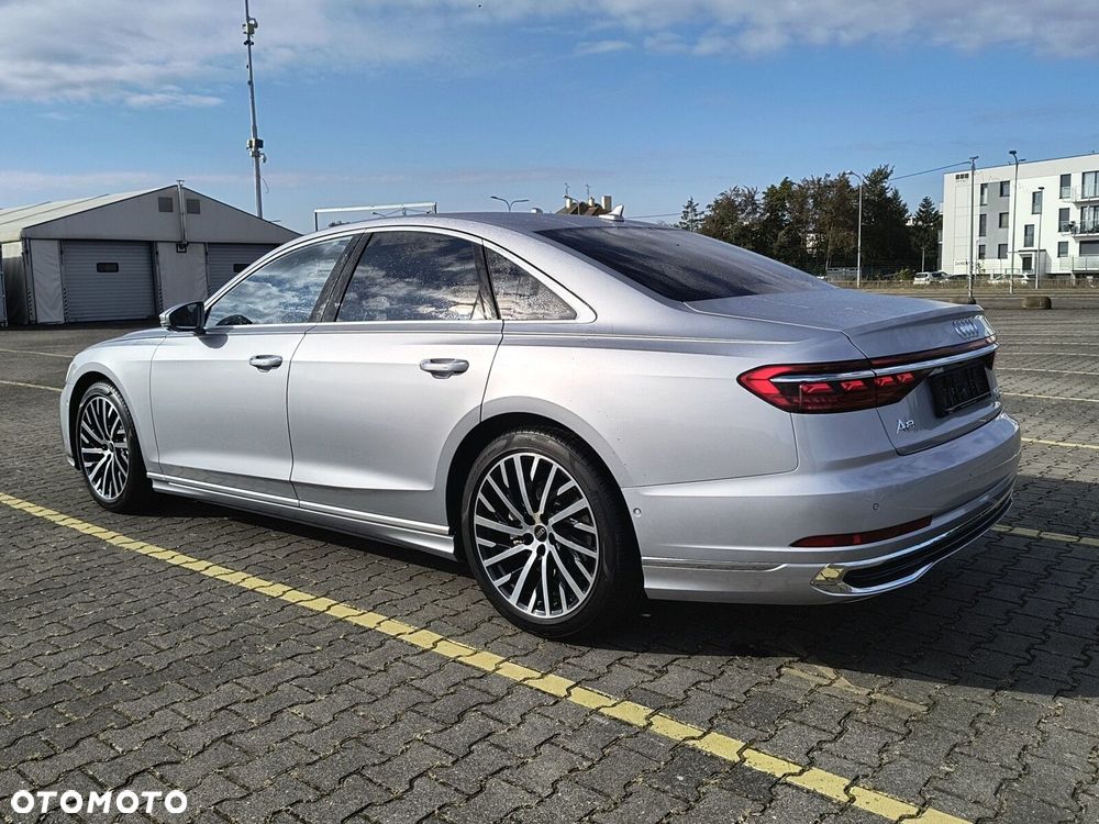 Audi A8 - 9