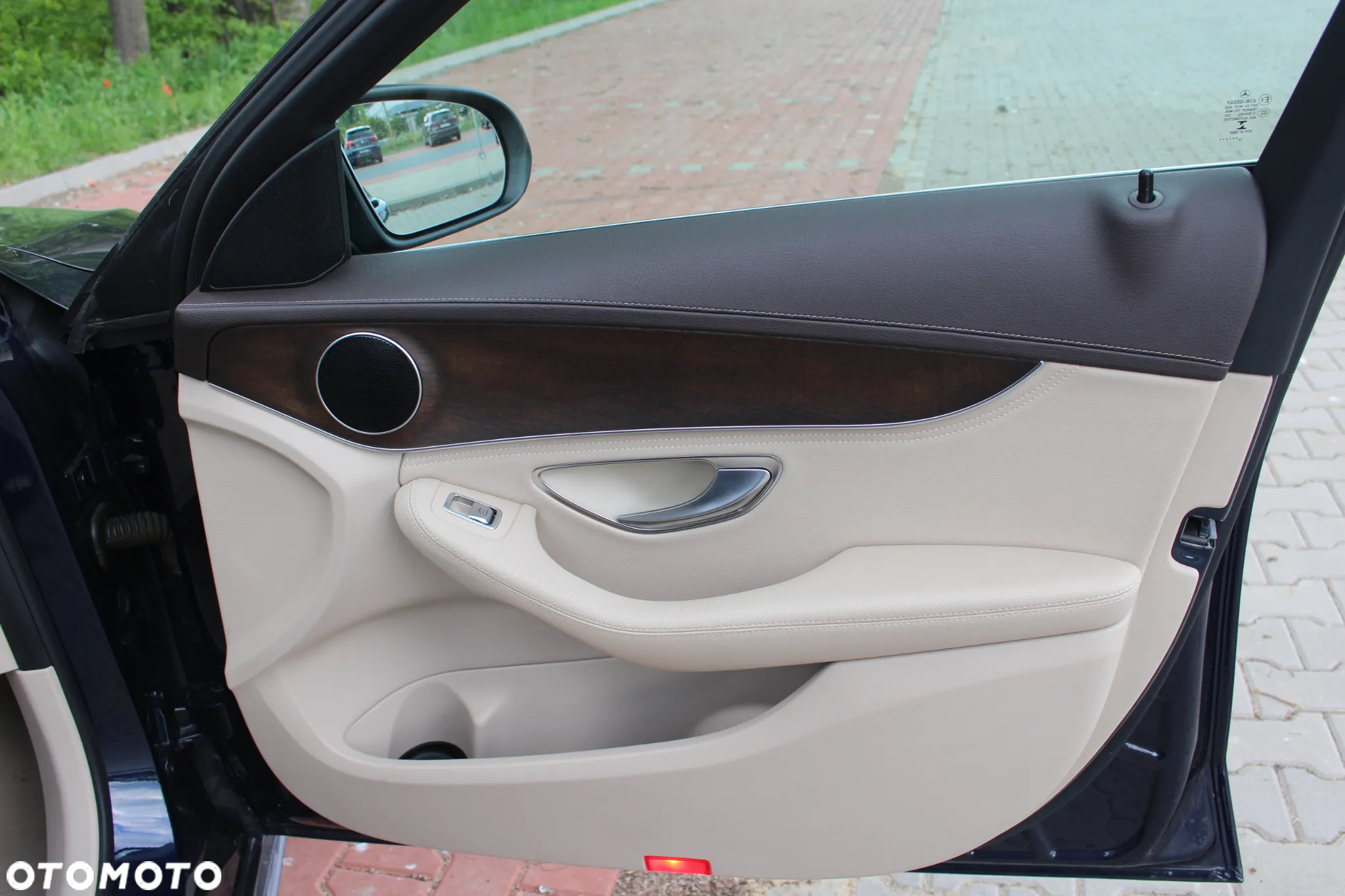 Mercedes-Benz Klasa C 200 4-Matic 7G-TRONIC - 4