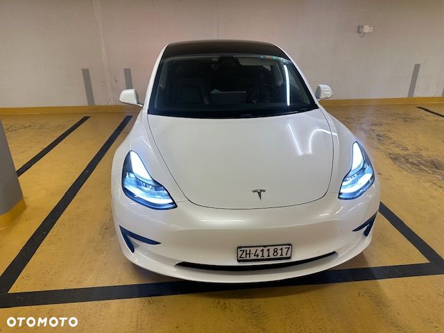 Tesla Model 3 Standard Range Plus - 2