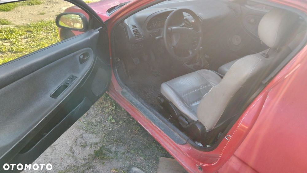 Mazda MX-3 - 6