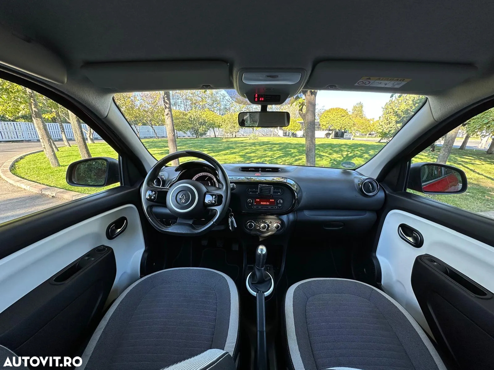 Renault Twingo SCe 75 INTENS - 6
