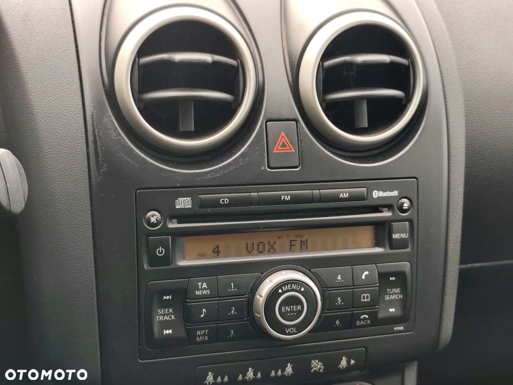 Nissan Qashqai 1.6 visia - 21