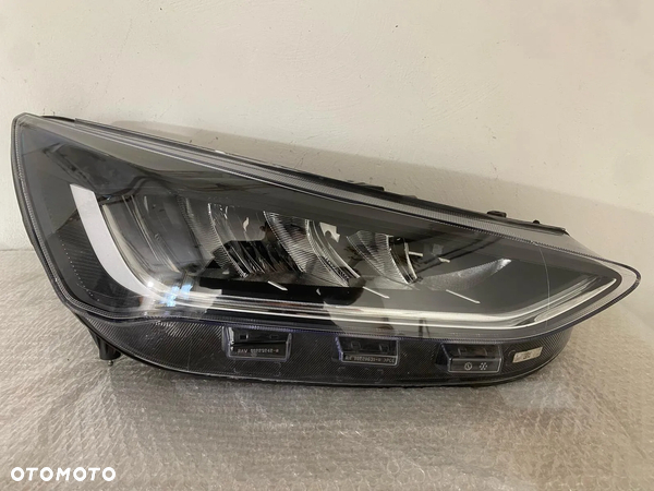 Ford Focus mk4 lift lampa przód prawa full led eu
