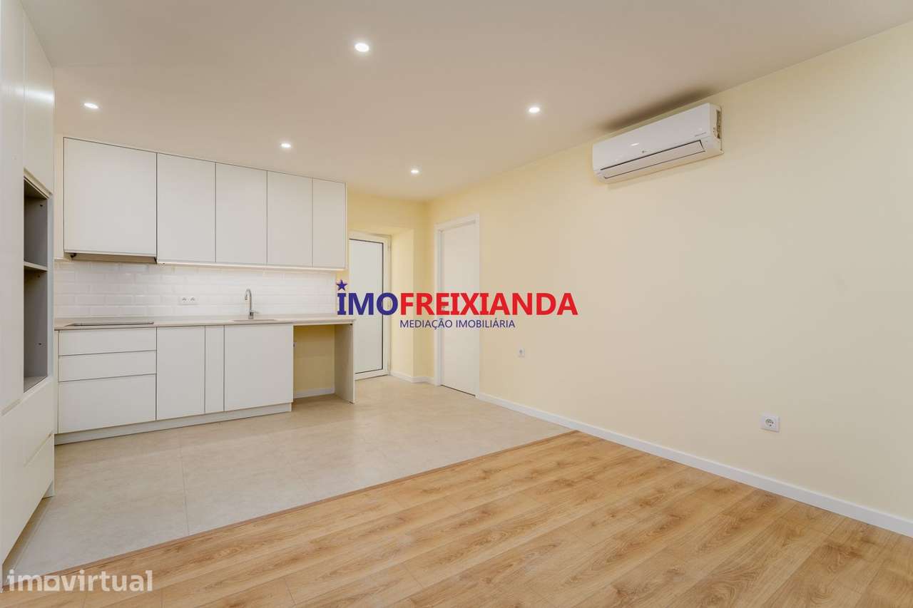 Moradia unifamiliar T2 - Caxarias - Grande imagem: 4/16