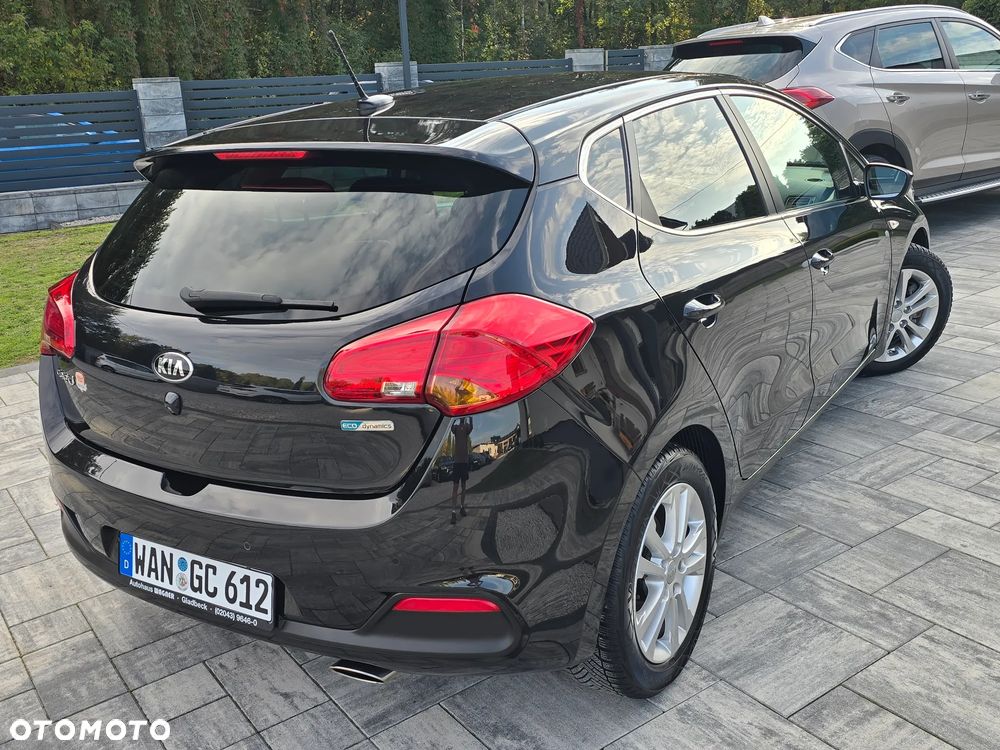 Kia Ceed 1.4 CVVT Dream Team Edition - 18