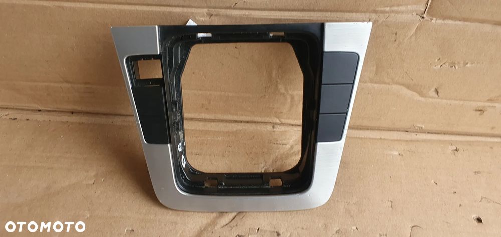 Ramka dekor tunelu wybieraka VW Passat B6 3C0864263A - 1