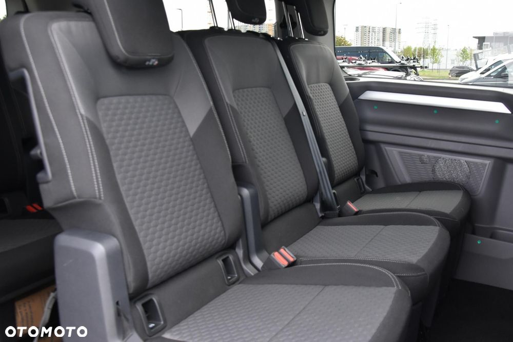 Volkswagen Caravelle - 15
