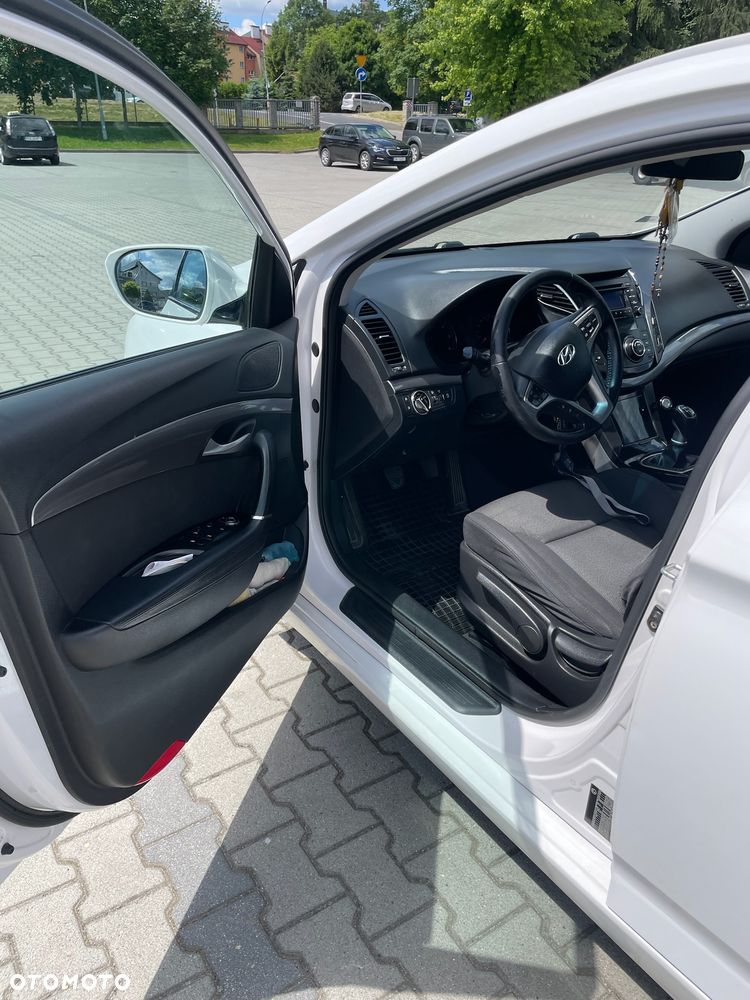 Hyundai i40 1.7 CRDi Comfort - 14