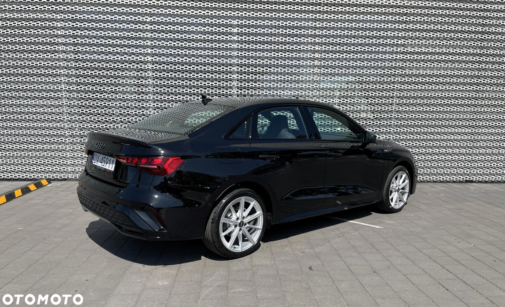 Audi A3 30 TFSI Limousine S tronic S line - 4