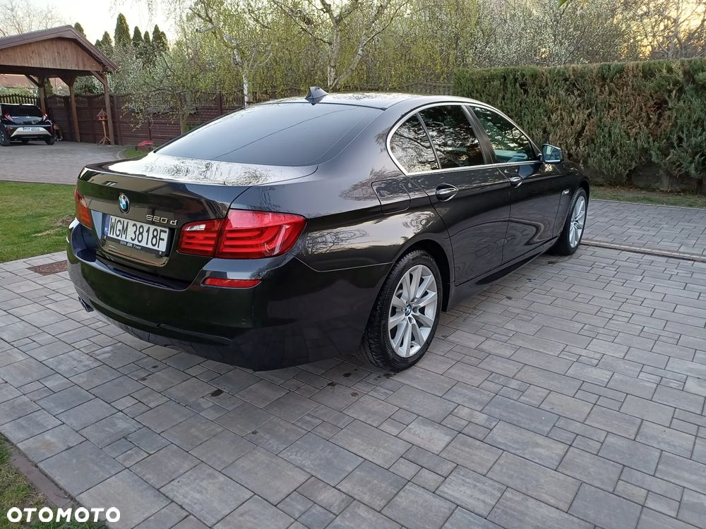 BMW Seria 5 520d - 13