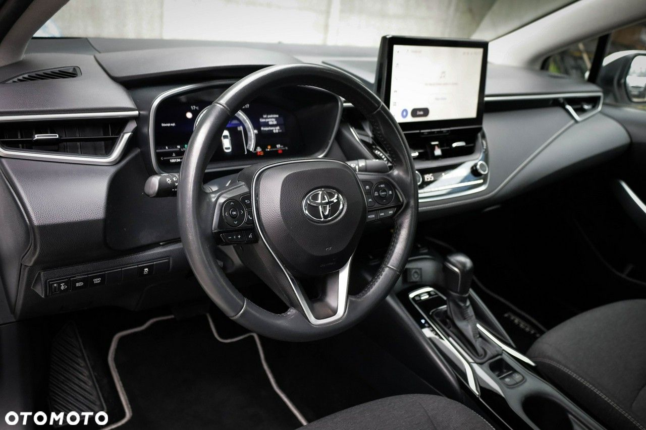Toyota Corolla - 10