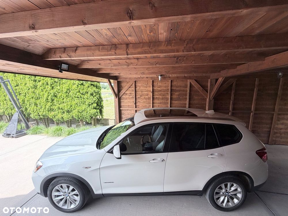 BMW X3 xDrive28i xLine - 24