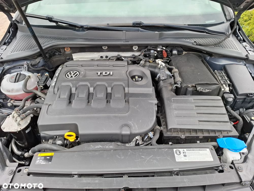 Volkswagen Golf - 24