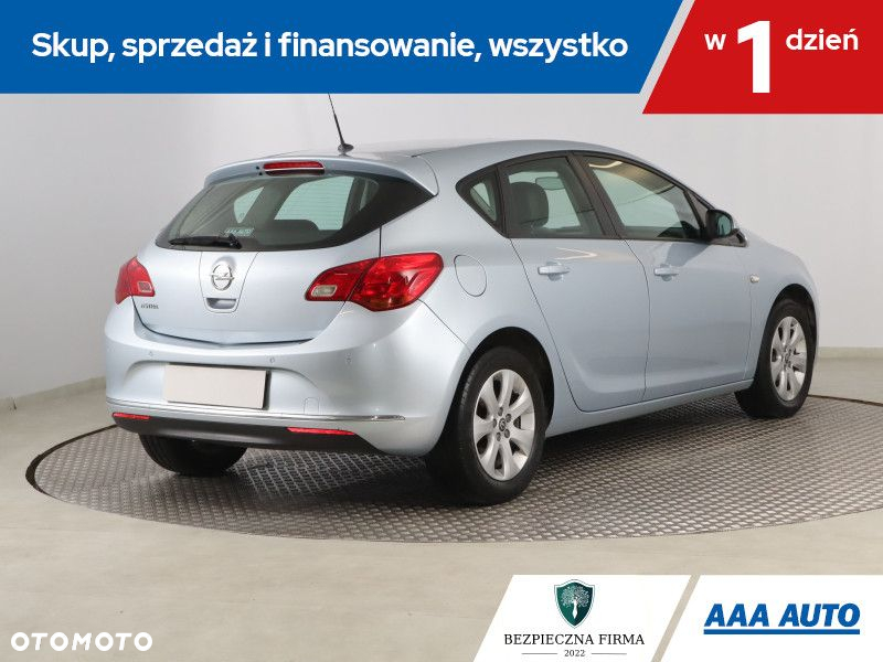 Opel Astra - 6