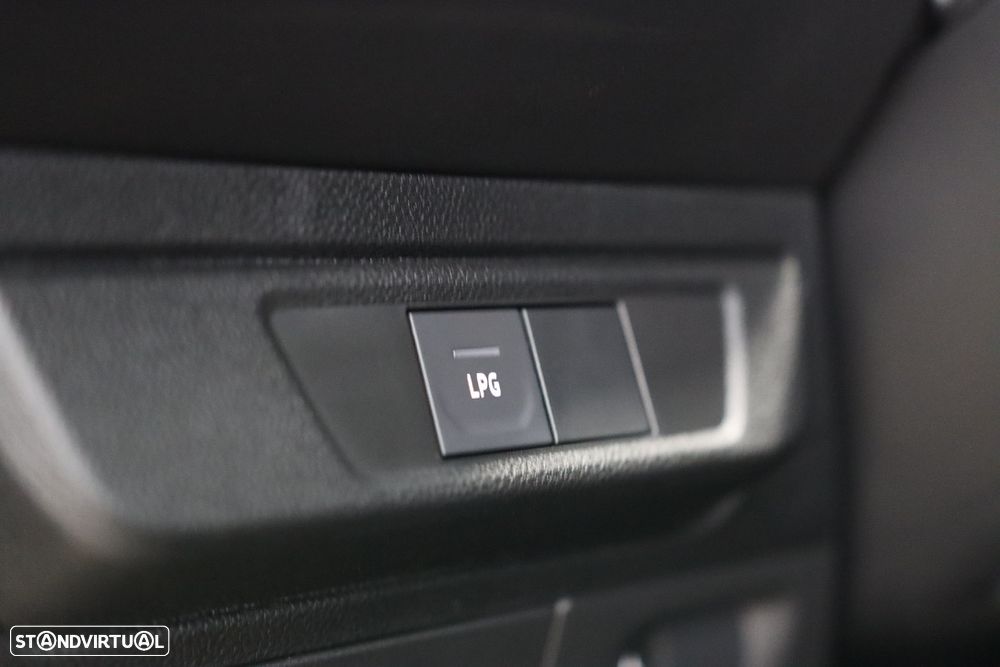 Dacia Sandero 1.0 TCe Stepway - 10