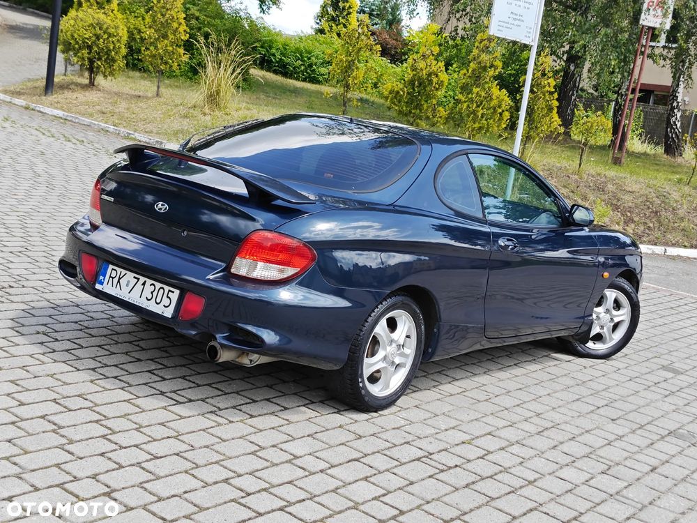 Hyundai Coupe - 2