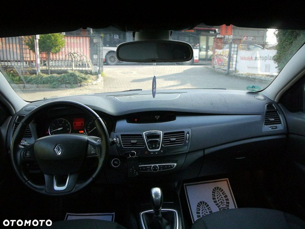 Renault Laguna 2.0 Authentique - 17