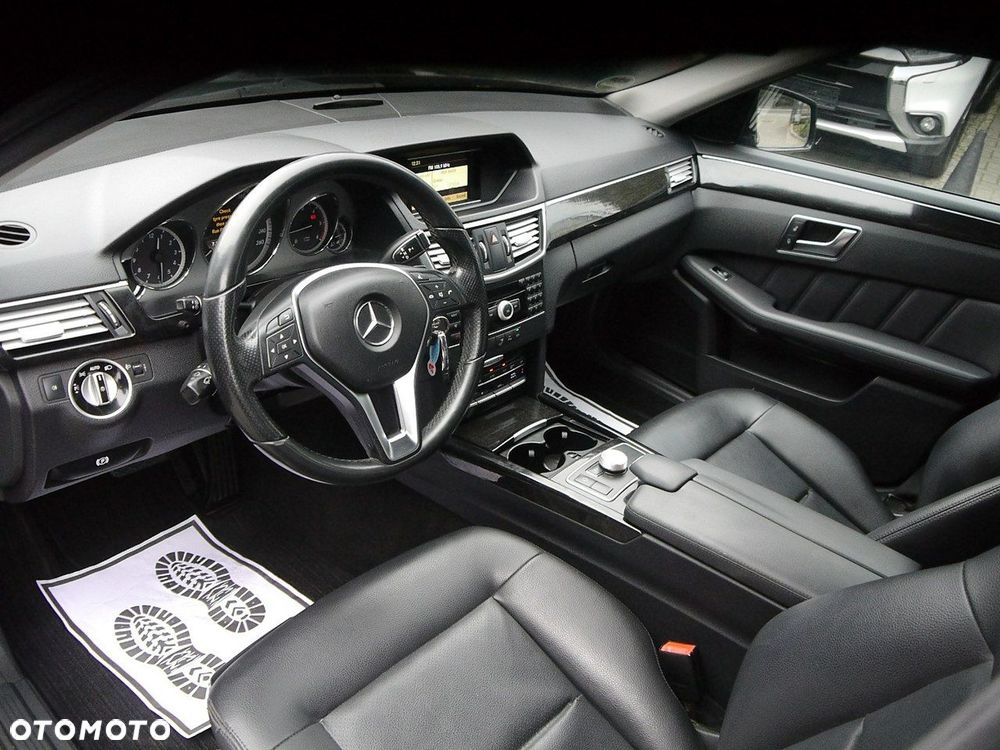 Mercedes-Benz Klasa E 220 BlueTEC 4Matic 7G-TRONIC Avantgarde - 25