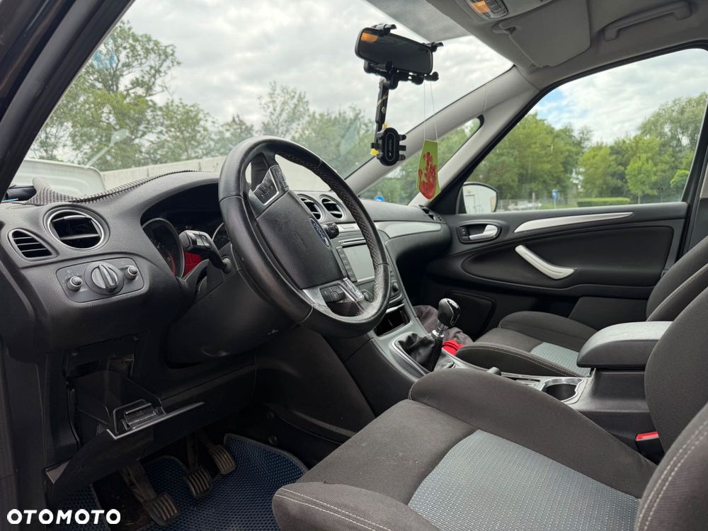 Ford S-Max - 7