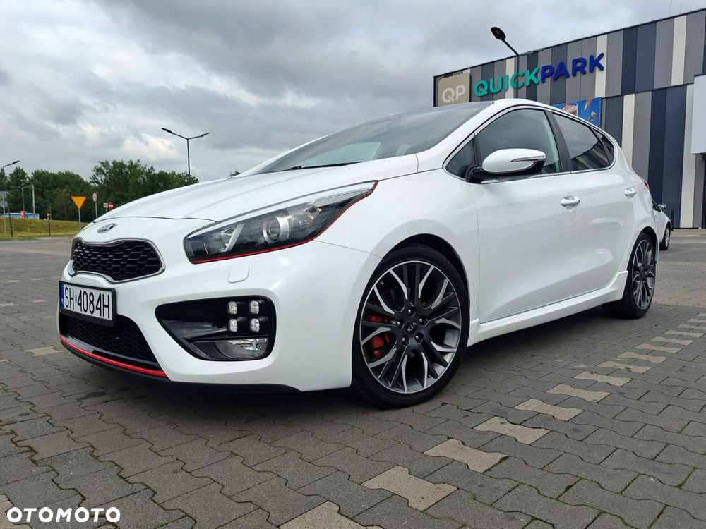 Kia Ceed - 11