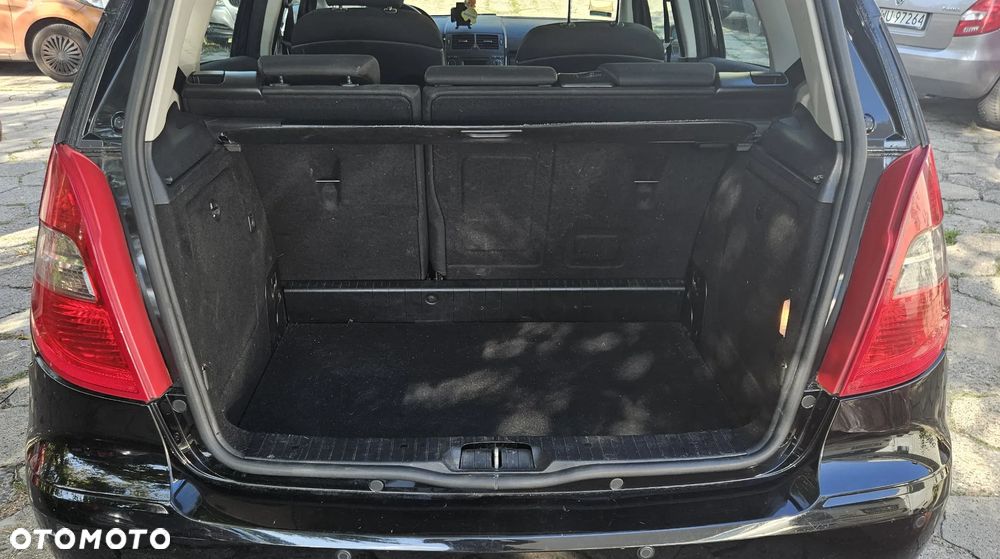 Mercedes-Benz Klasa A 160 BlueEfficiency - 11