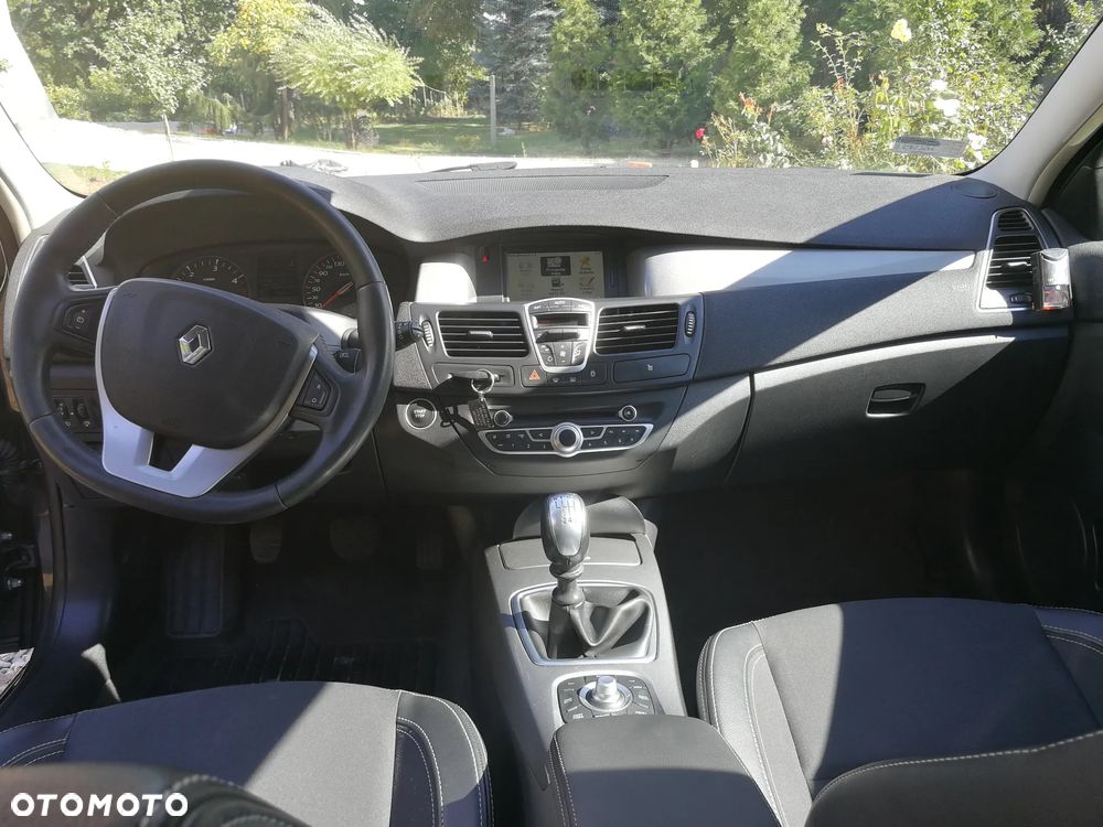 Renault Laguna dCi 110 FAP Paris Business - 6