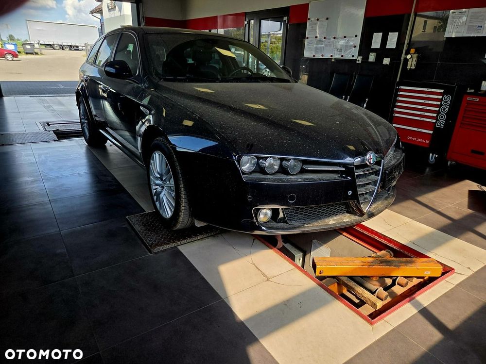 Alfa Romeo 159 - 32