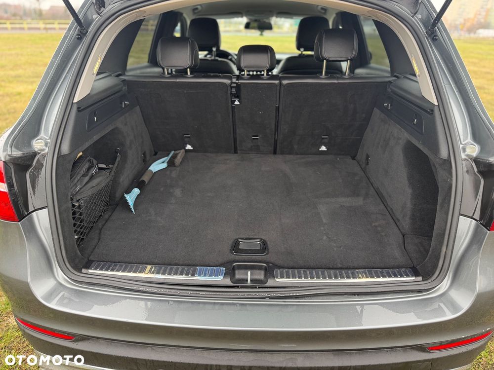 Mercedes-Benz GLC - 6