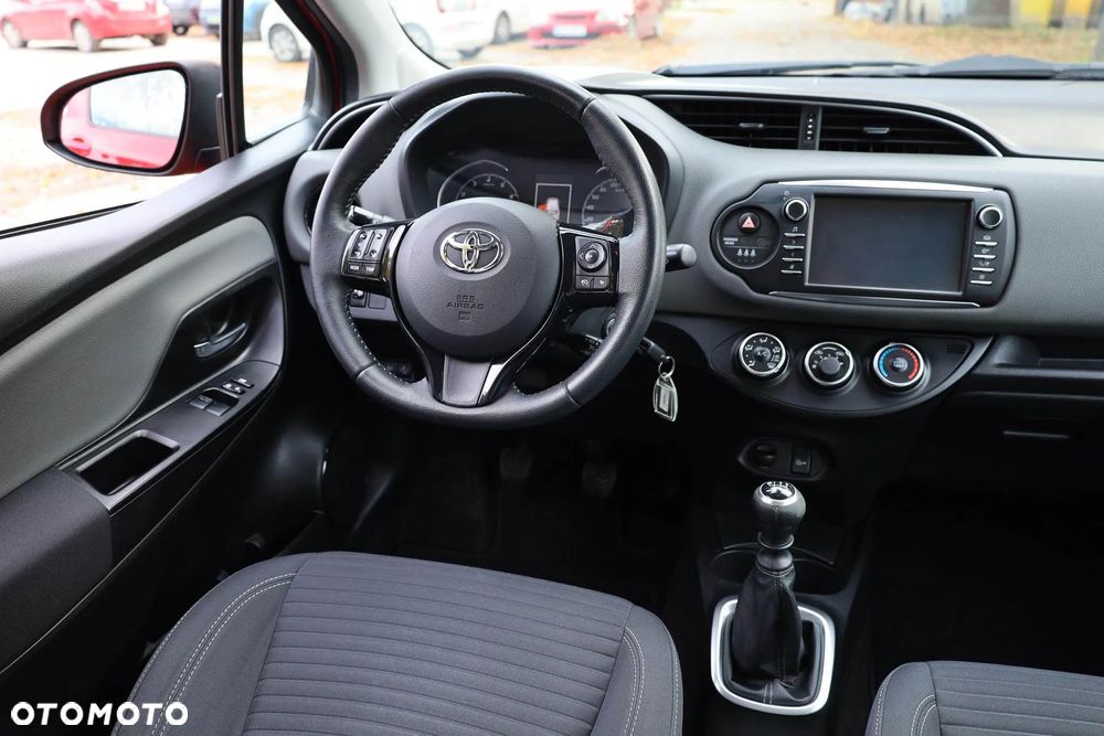 Toyota Yaris 1.5 Premium - 28