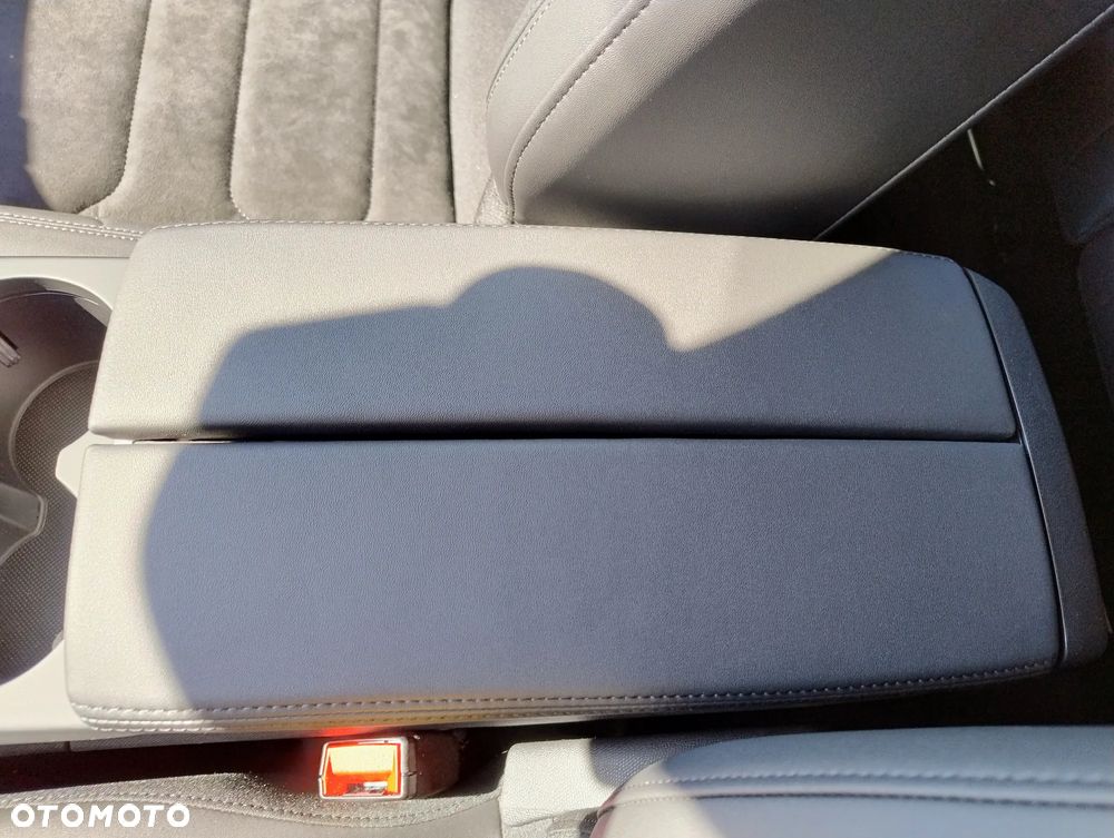 Citroën C5 Aircross 1.2 mHEV Max eDCT6 - 22