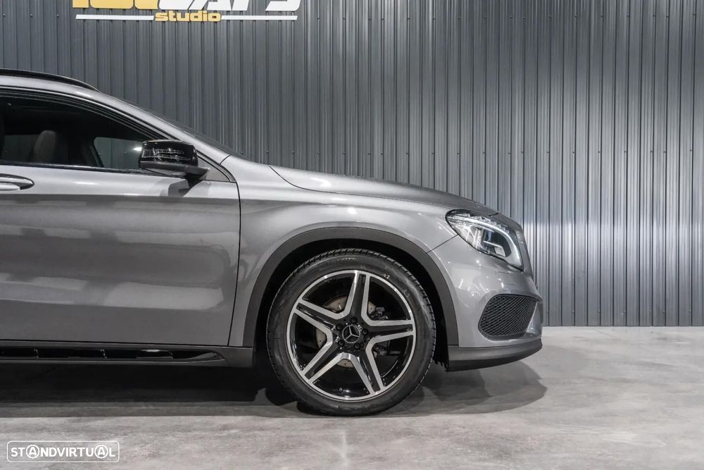 Mercedes-Benz GLA 180 AMG Line Aut. - 43
