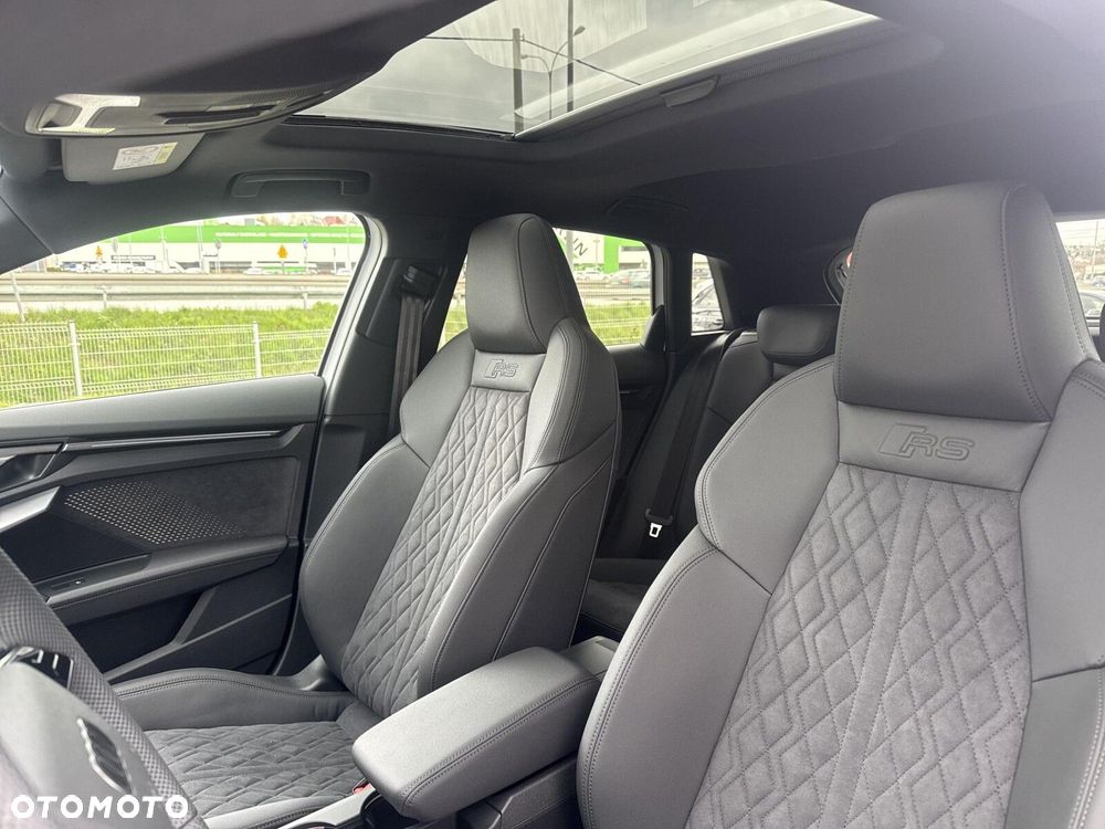 Audi RS3 Sportback - 11