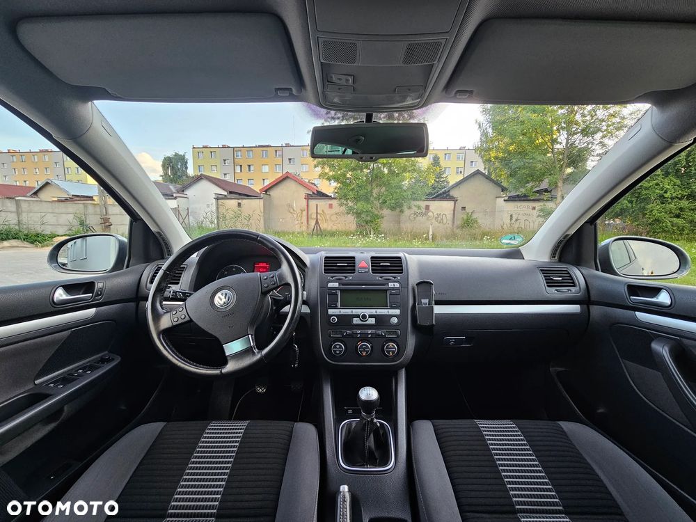 Volkswagen Golf 2.0 TDI United - 14