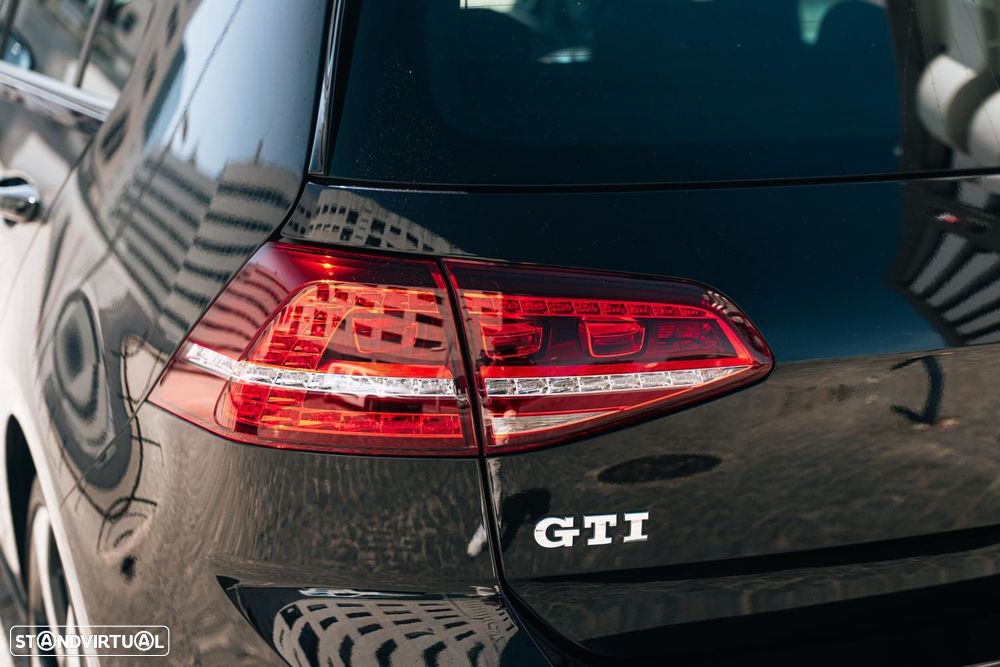 VW Golf 2.0 TSi GTi DSG Performance - 12