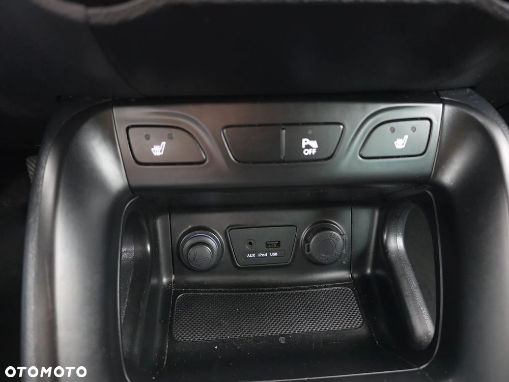 Hyundai ix35 1.7 CRDi Comfort 2WD - 23