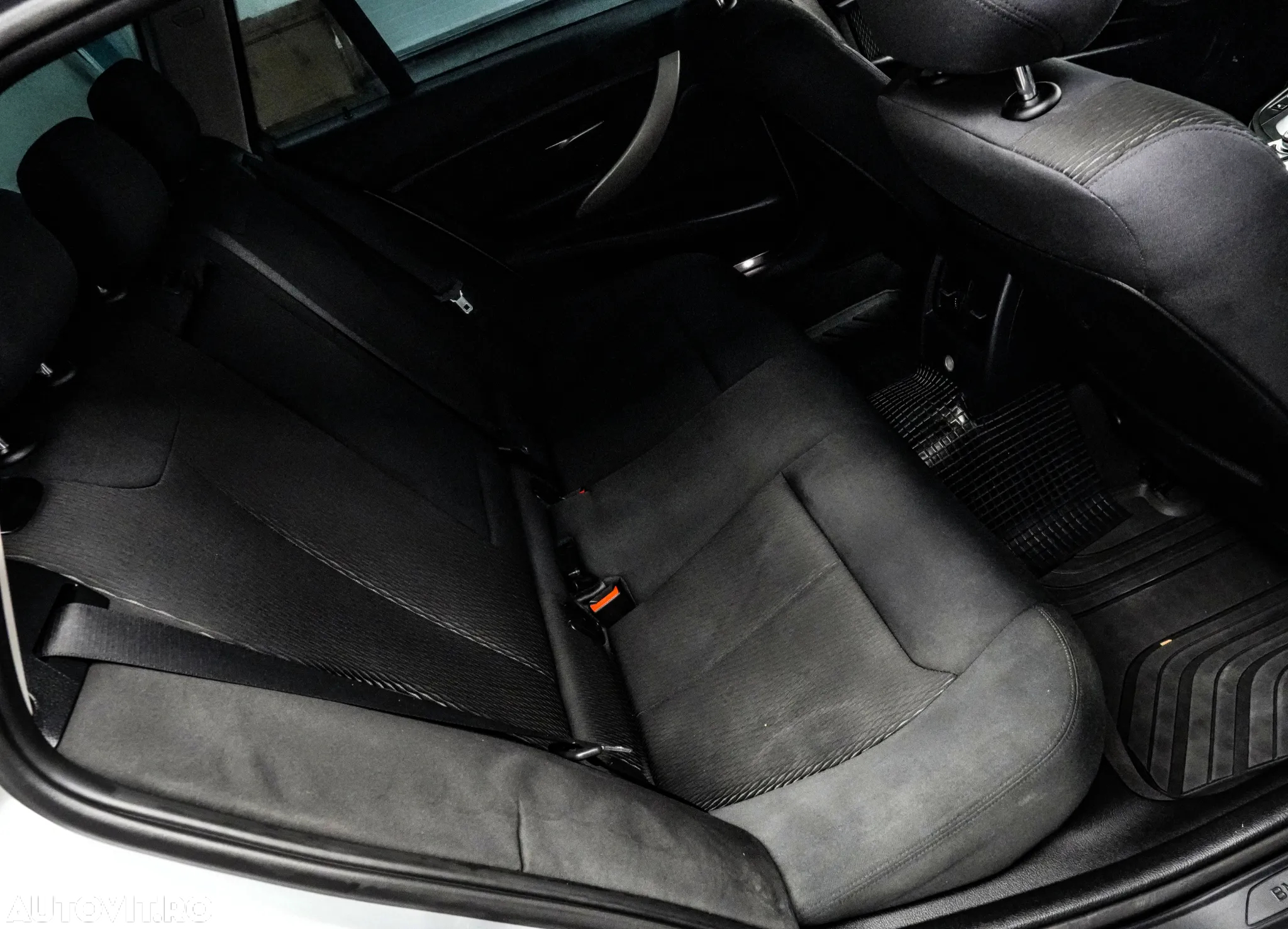 BMW Seria 3 - 16