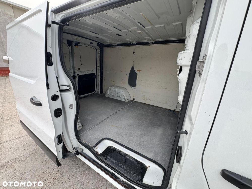 Renault Trafic - 12