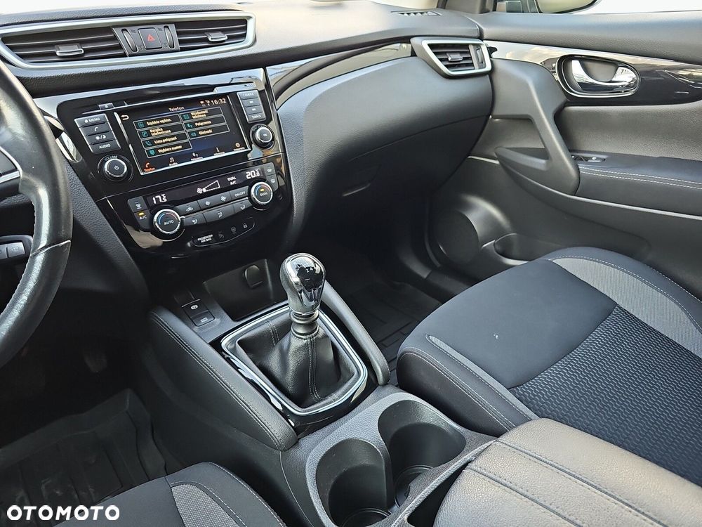 Nissan Qashqai 1.3 DIG-T N-Style - 17