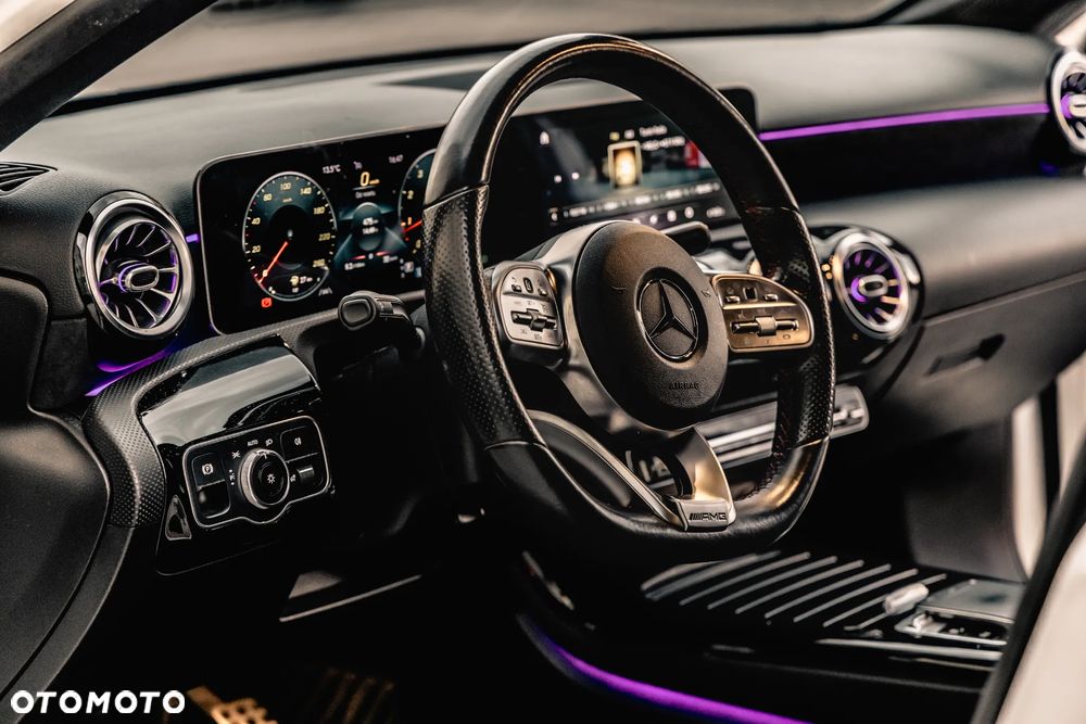 Mercedes-Benz Klasa A 200 AMG Line 7G-DCT - 5