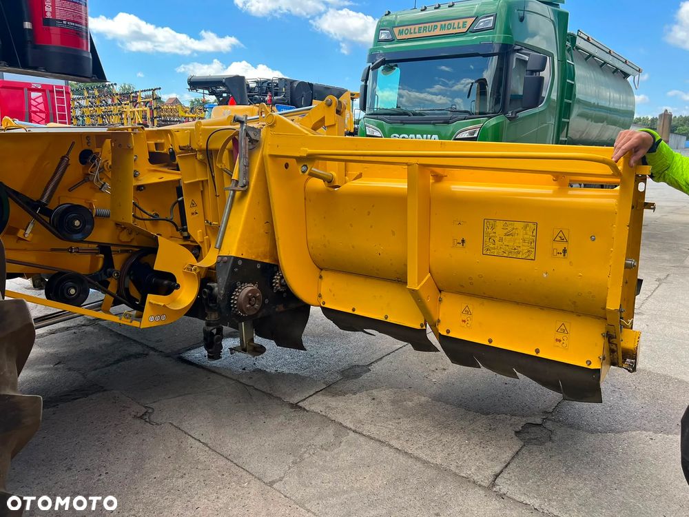 New Holland MF875W - 16